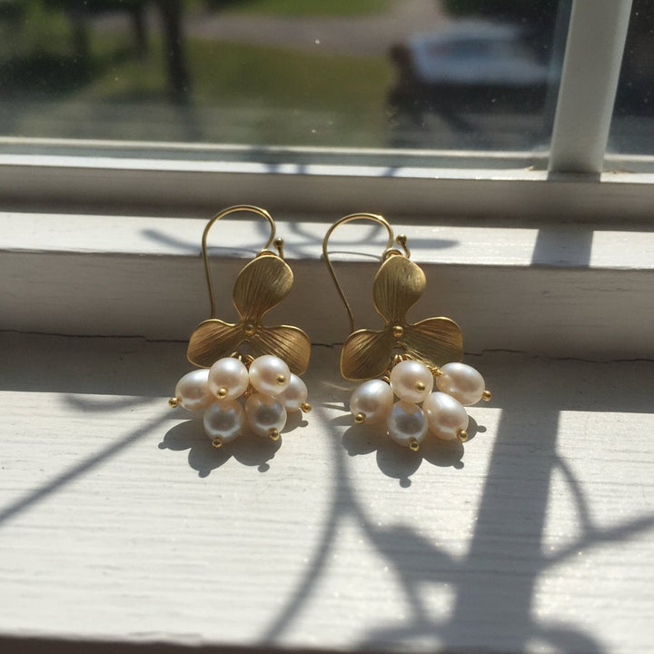 Fleur Pearl Earrings