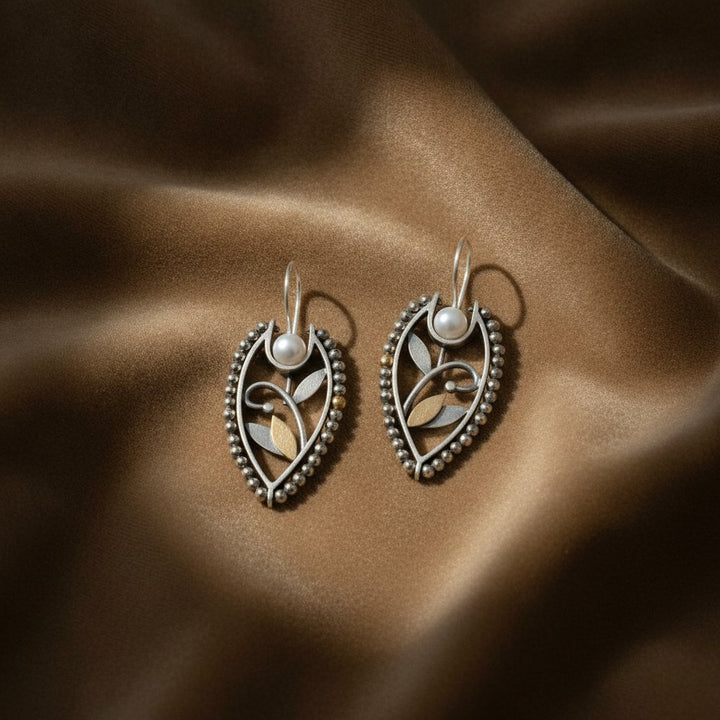 Ninon Pearl Earrings