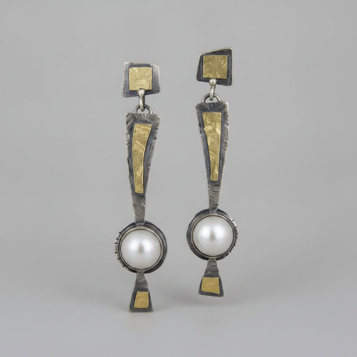 Elise Pearl Earrings