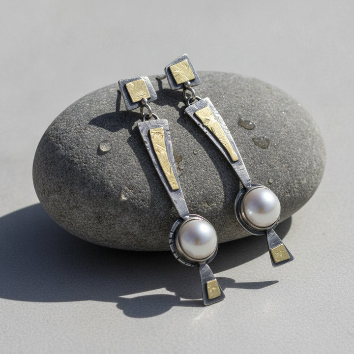 Elise Pearl Earrings