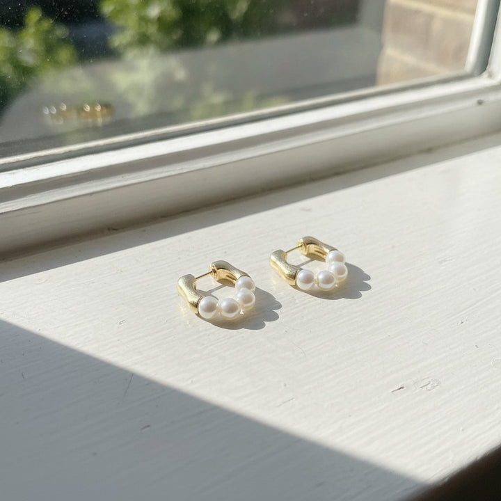 Anouk Pearl Earrings