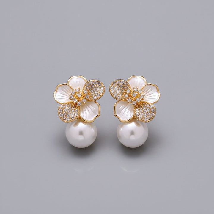 Ondina Pearl Earrings
