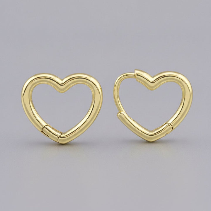Boucles d'oreilles élégantes en forme de cœur en or