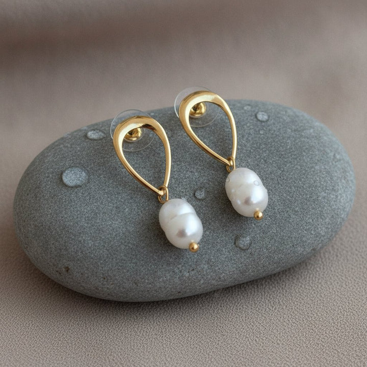 Albane Pearl Earrings