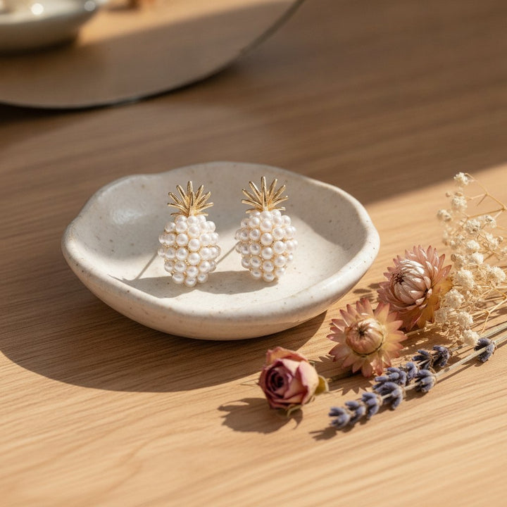 Nerine Pearl Earrings