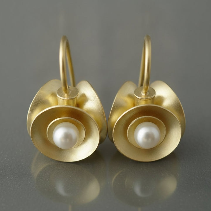 Fleur Pearl Earrings