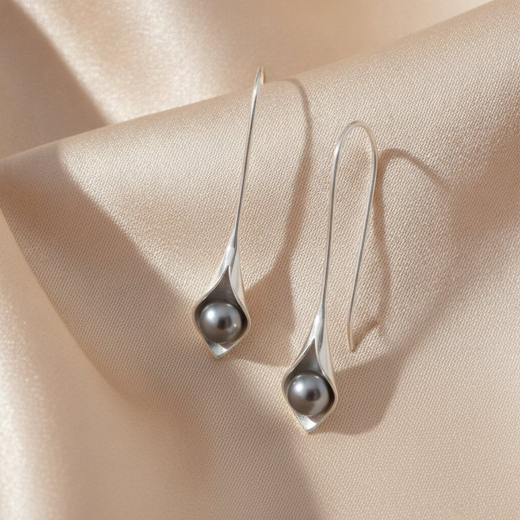 Fleur Pearl Earrings