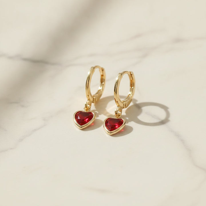 Pendientes vintage de corazón rojo con cristal en oro