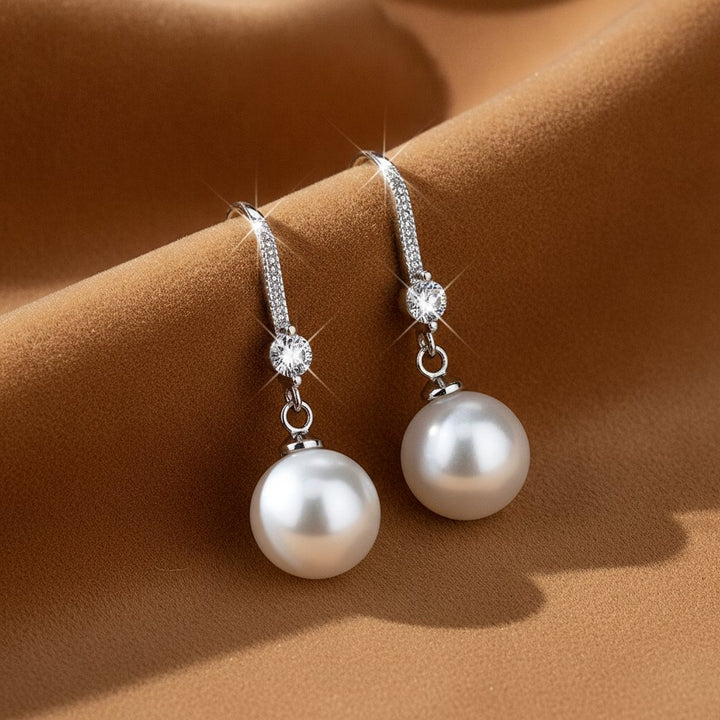 Romy Pearl Earrings
