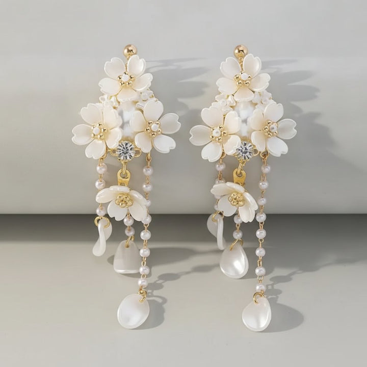 Romy Pearl Earrings