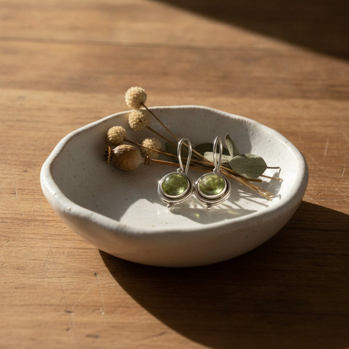 Une Peridot Earrings