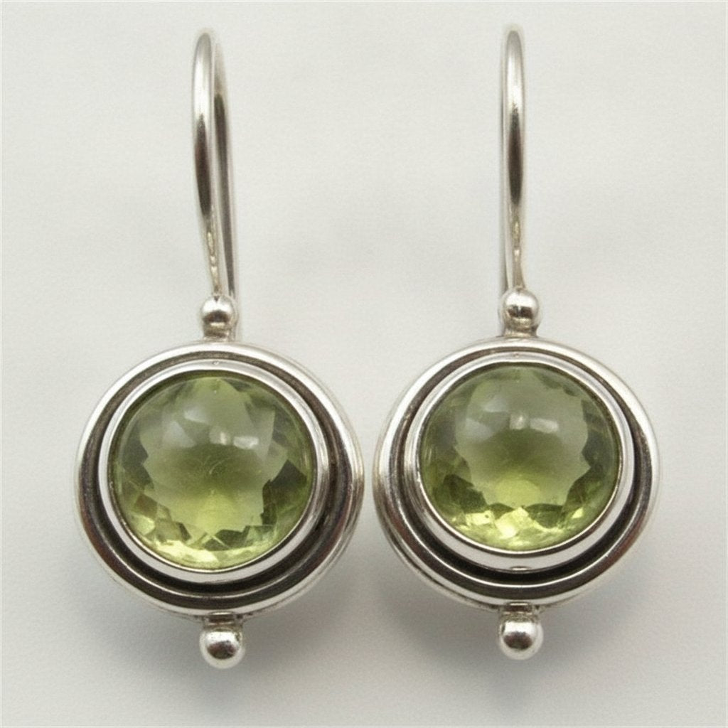 Une Peridot Earrings