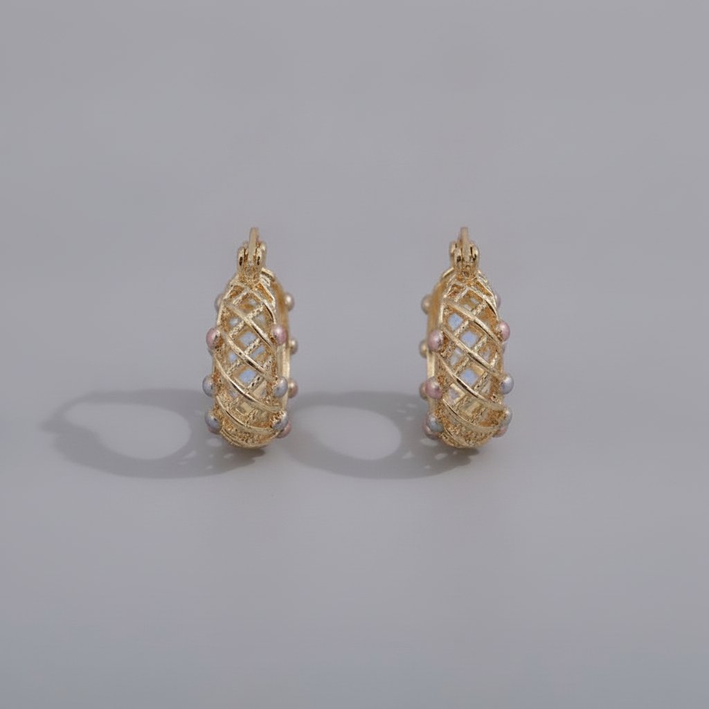 Une Pearl Earrings