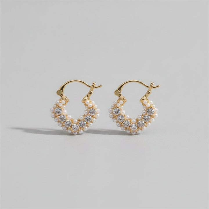 Blythe Pearl Earrings