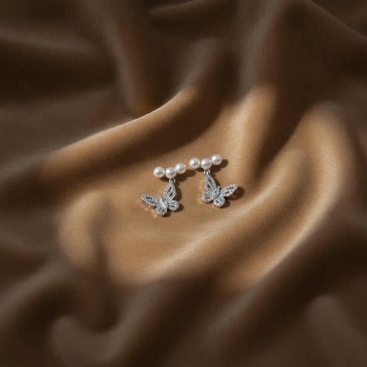 Delphine Pearl Earrings