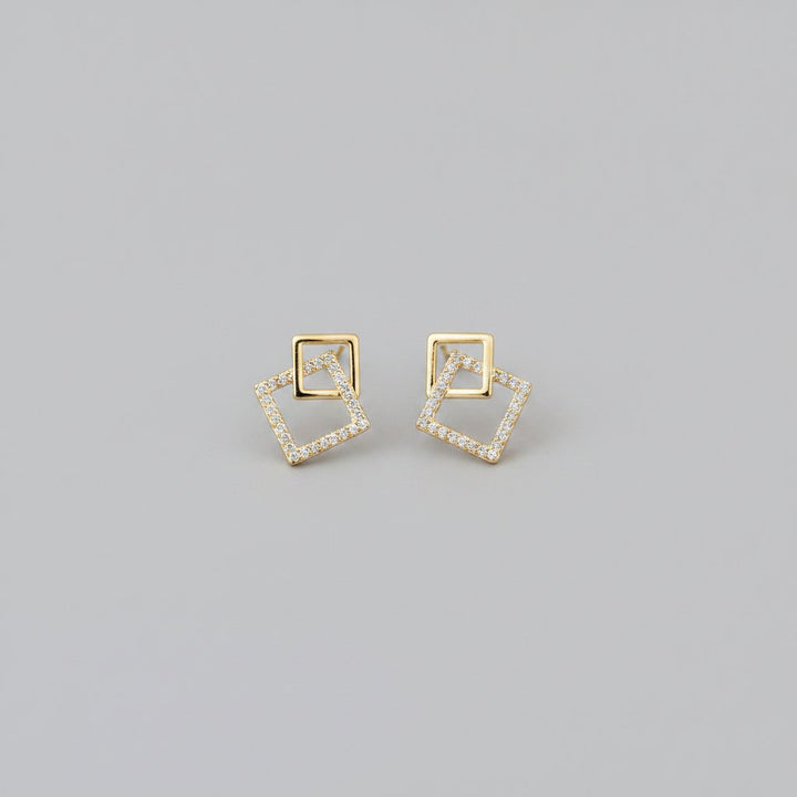 Lioria Gold Earrings