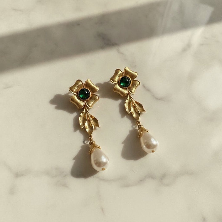 Mirabelle Pearl Earrings