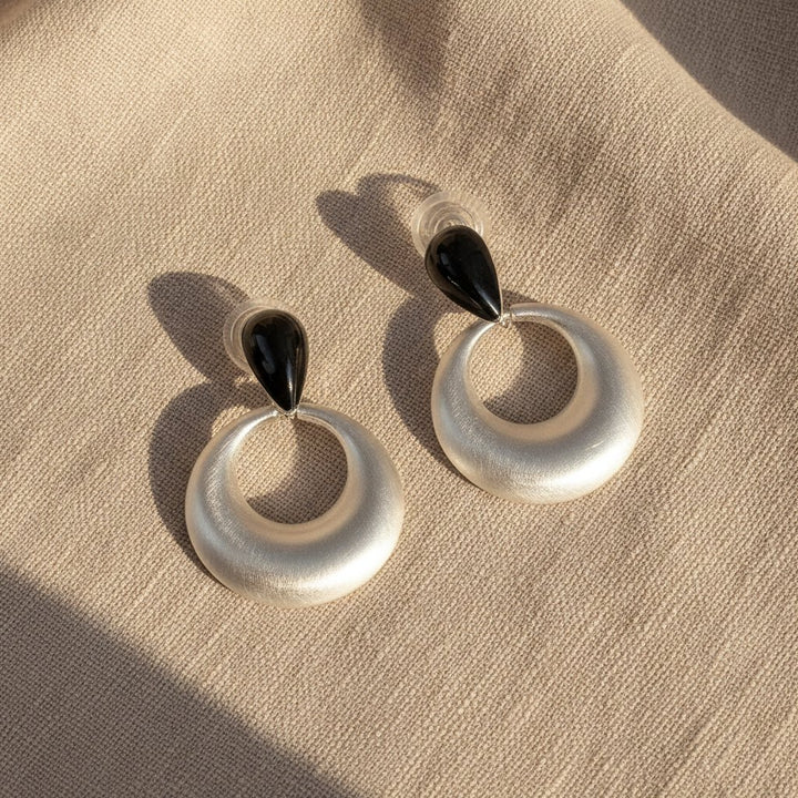 Vionnet Pearl Earrings