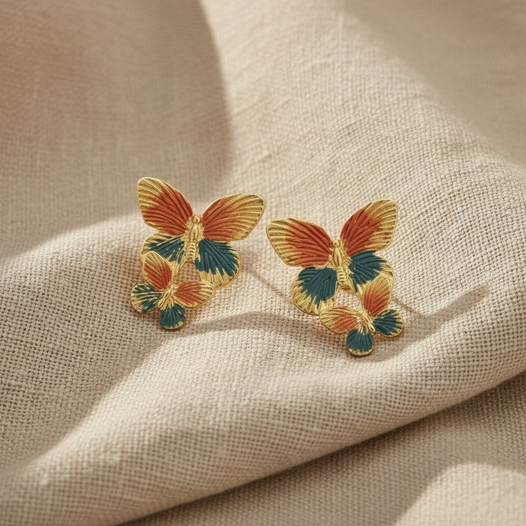 Une Earrings