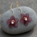 Une Earrings