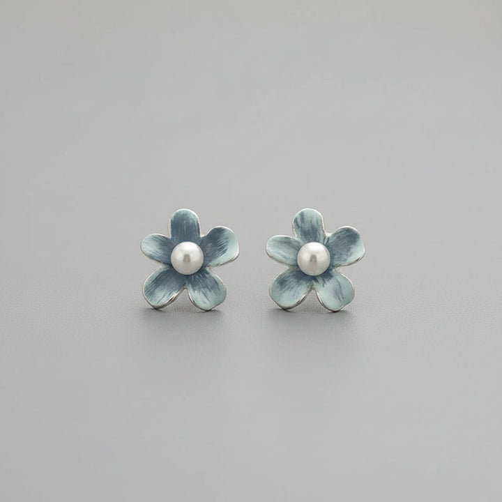 Une Pearl Earrings