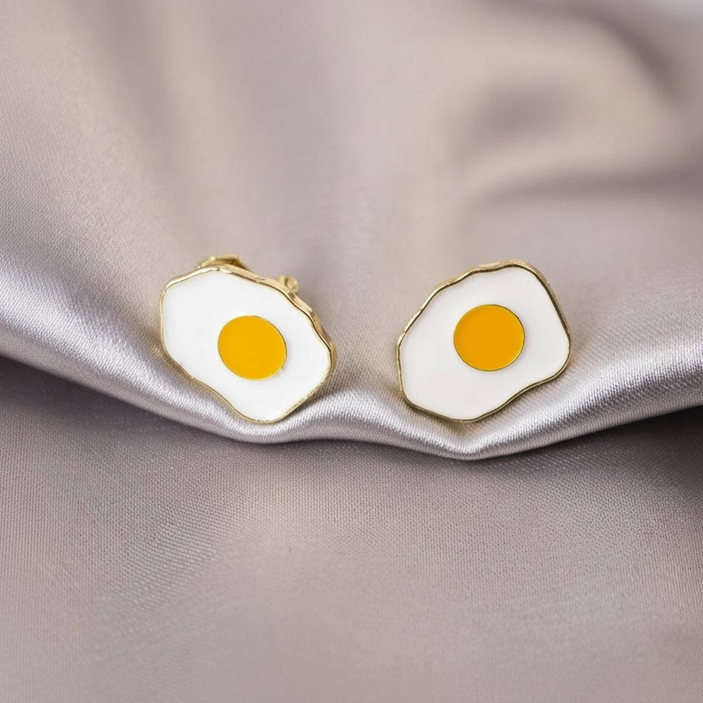 Une Earrings