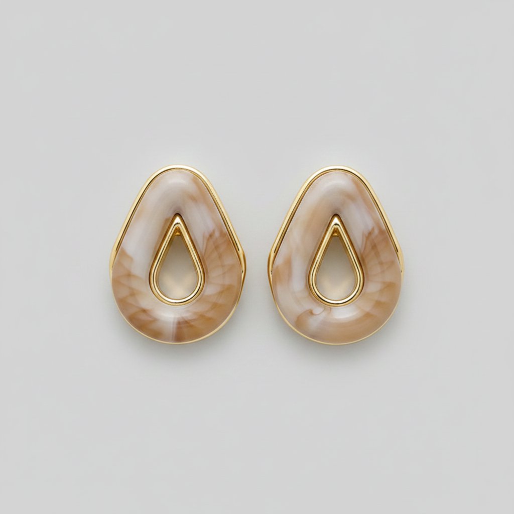 Une Gold Earrings