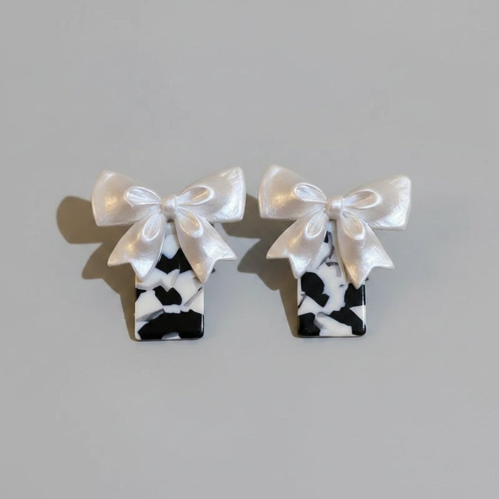 Wisteria Pearl Earrings