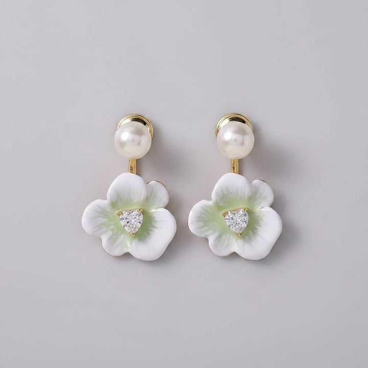 Liviana Pearl Earrings