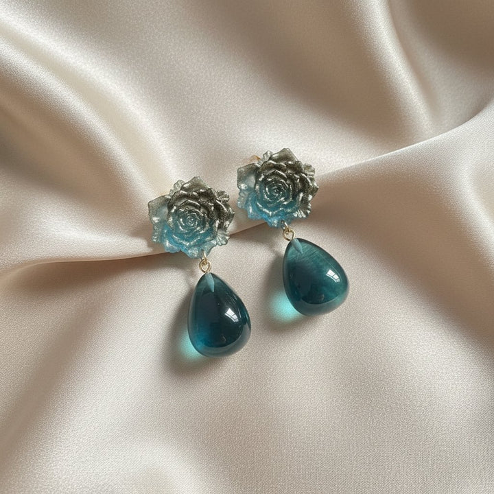 Marguerite Vintage Earrings