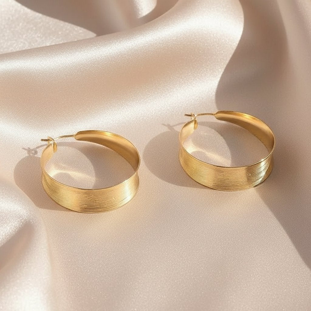 Ysolde Gold Earrings