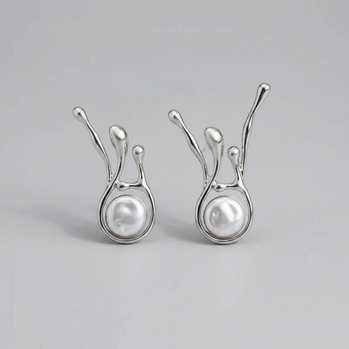 Yara Pearl Earrings