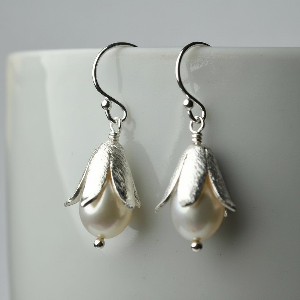 Solene Pearl Earrings