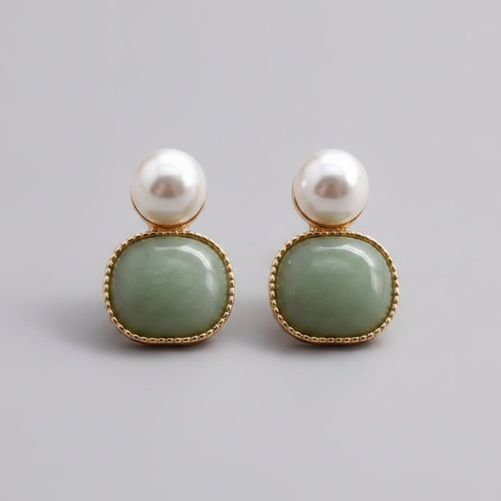 Solene Pearl Earrings