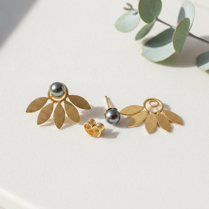 Maren Pearl Earrings