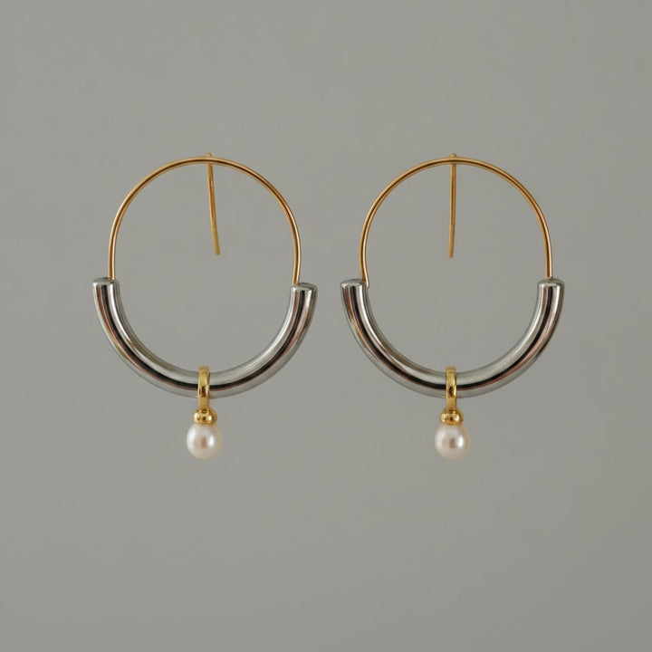 Maren Pearl Earrings