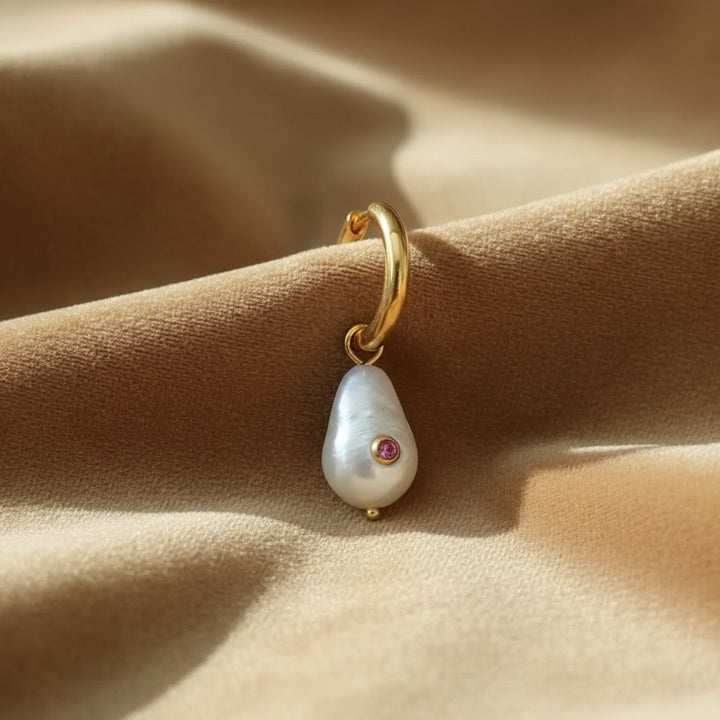 Juliette Pearl Earrings
