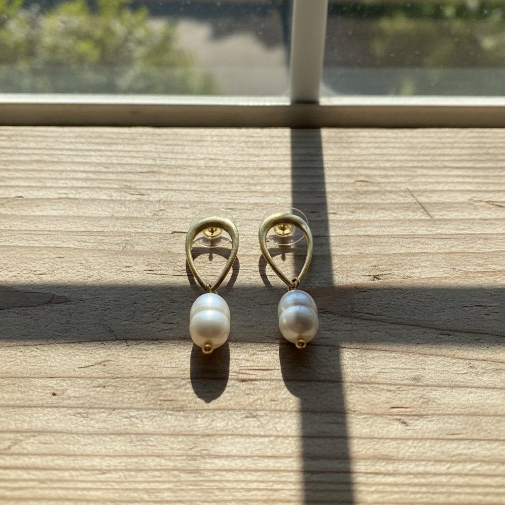 Mireille Pearl Earrings