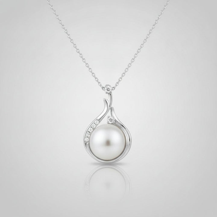 Nadia Pearl Necklace