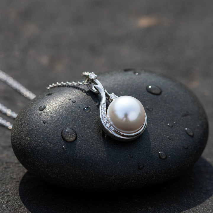 Nadia Pearl Necklace
