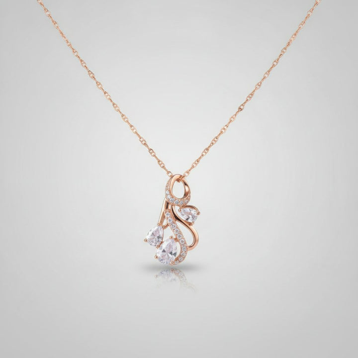 Une Gold Necklace