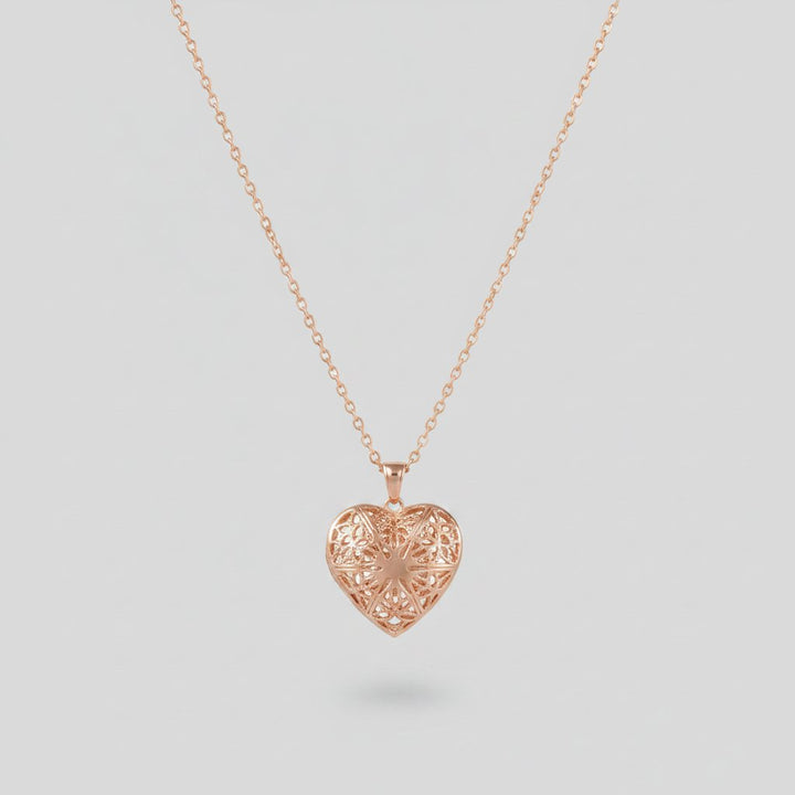 Naszyjnik z łańcuszkiem i zawieszką „Love”