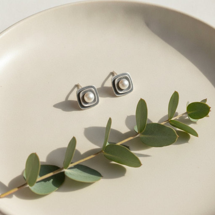 Reverie Pearl Earrings