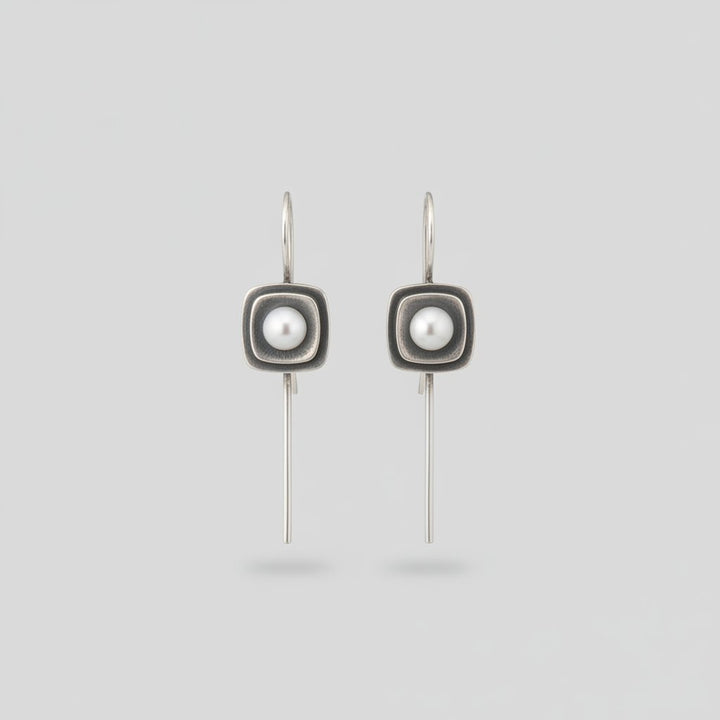 Reverie Pearl Earrings