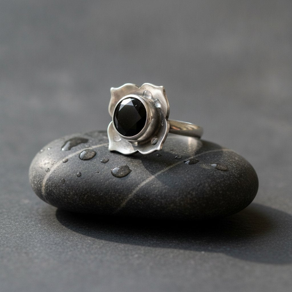 Greta Onyx Ring