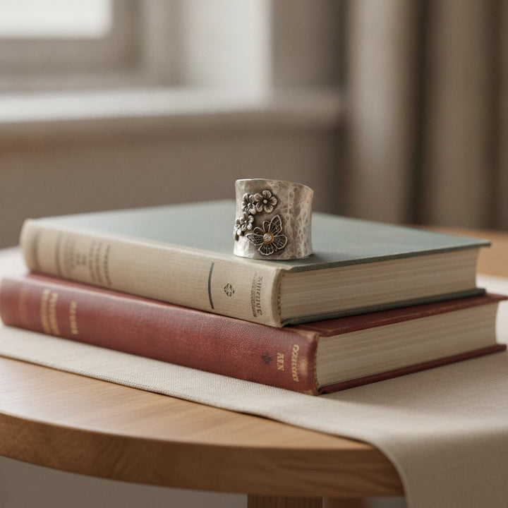 Liviana Ring