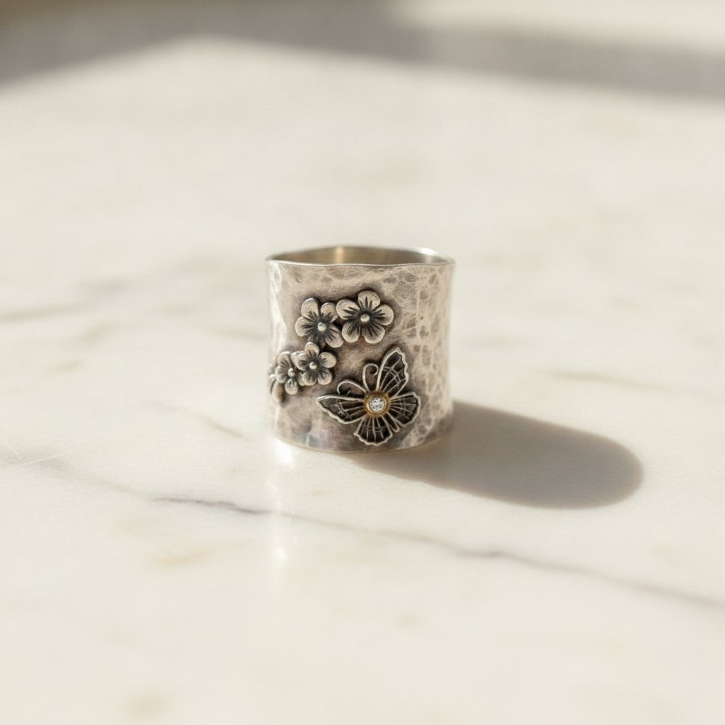 Liviana Ring