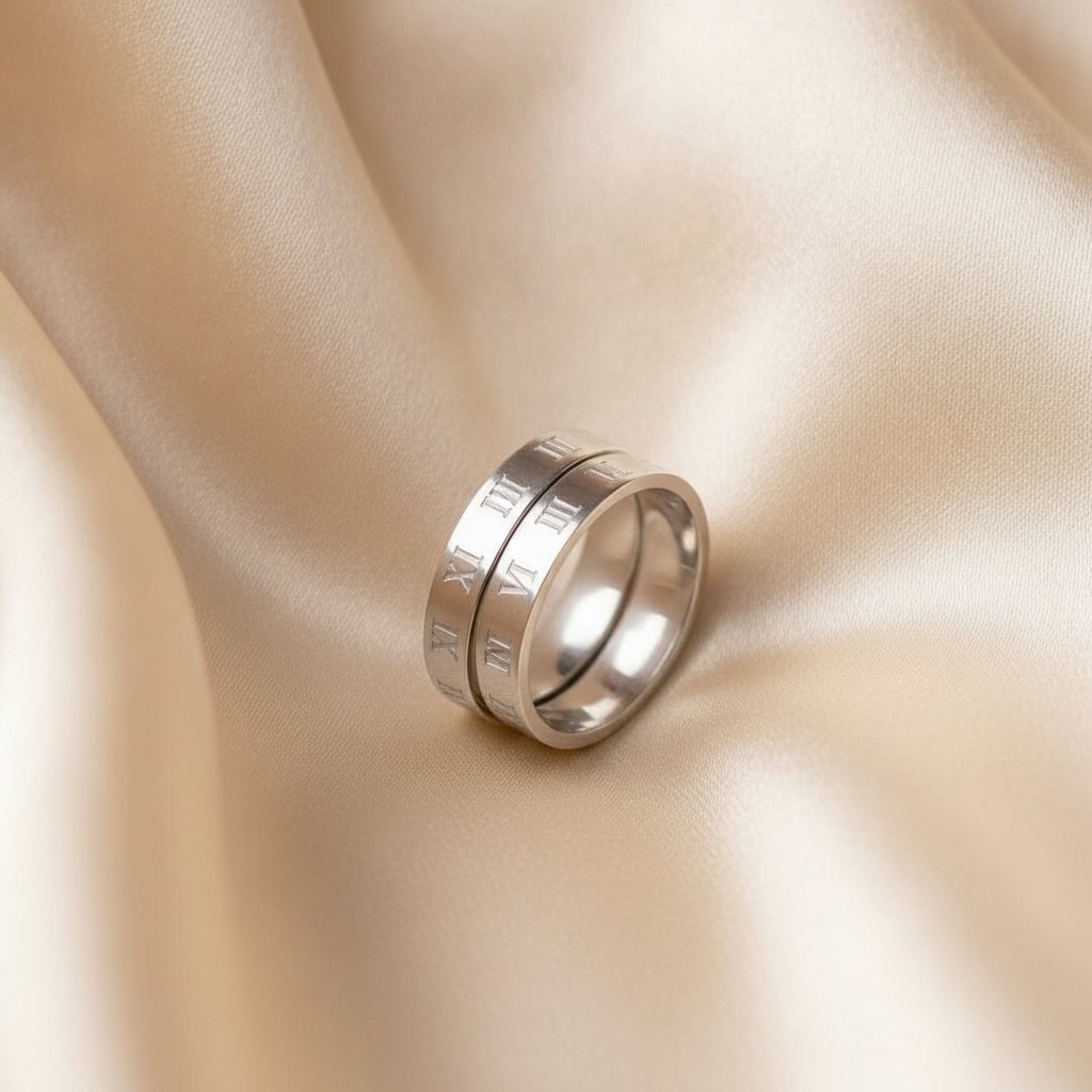 Kira Minimalist Ring