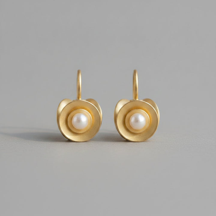 Petra Pearl Earrings