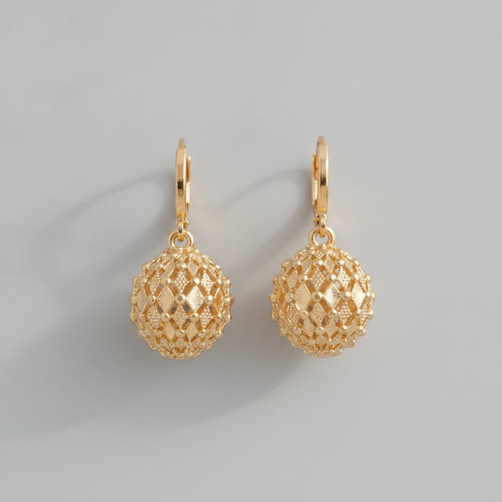 Quilla Gold Earrings